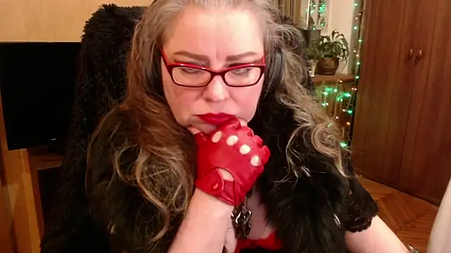 Snapshot of Miss_Tress chatting on 01.31.25 Miss Tress online show from 01.31.25