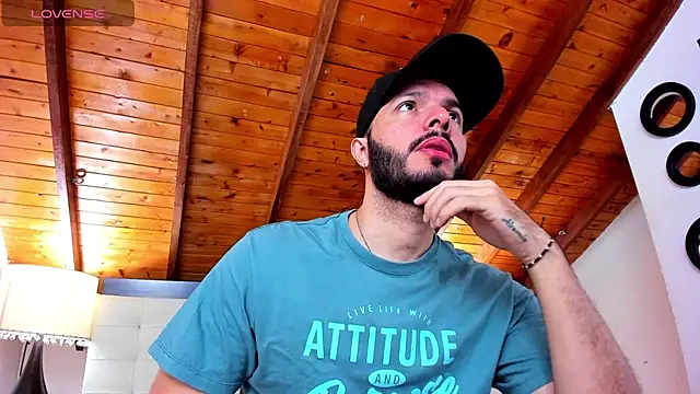 Tom Bailey online show from 11.29.25