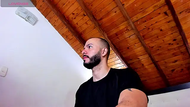 Tom Bailey online show from 12.22.25