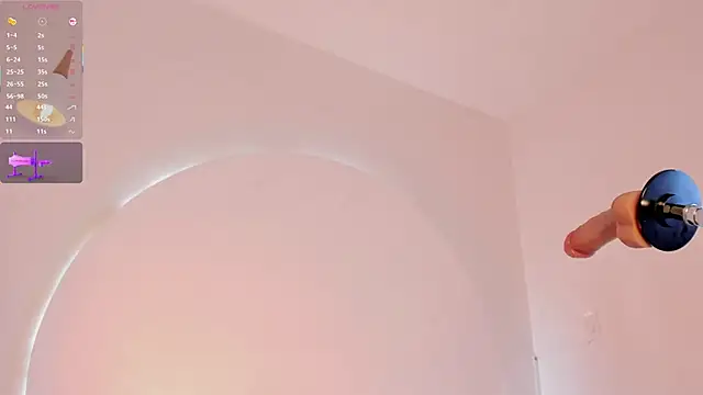 Snapshot of AllisonRoberts_ chatting on 11.20.25 AllisonRoberts online show from 11.20.25