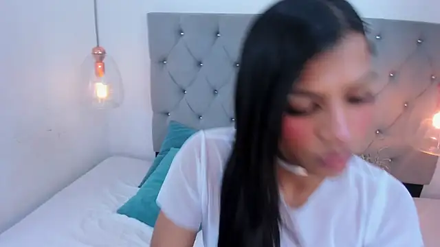 Snapshot of KimberlyCutee chatting on 03.19.26 KimberlyCutee online show from 03.19.26