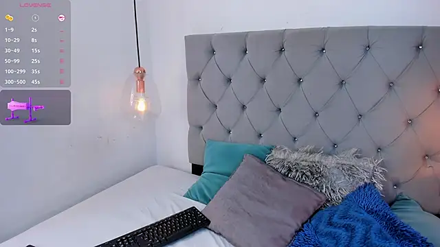 Snapshot of KimberlyCutee chatting on 03.20.26 KimberlyCutee online show from 03.20.26