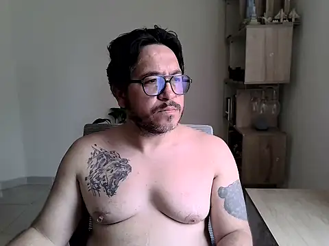 Snapshot of OsoMaduro12 chatting on 01.16.26 OsoMaduro12 online show from 01.16.26