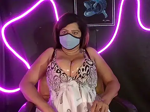 Snapshot of Addy_Xl chatting on 02.12.25 Addy Xl online show from 02.12.25