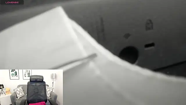 Snapshot of leslyflorez chatting on 03.03.25 leslyflorez online show from 03.03.25