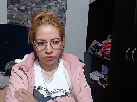 THEBOSSLARA online show from 11.15.25