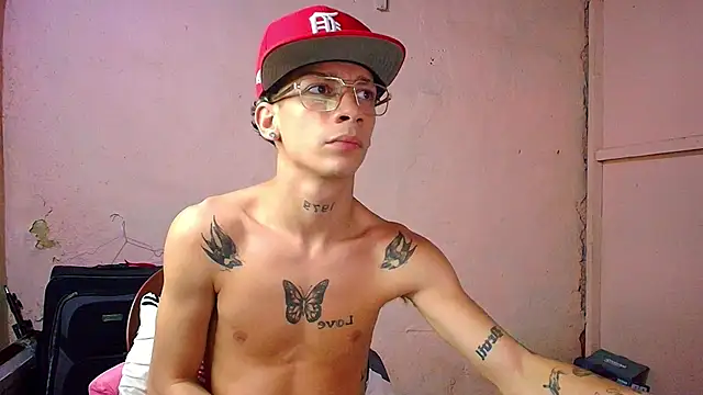 Snapshot of mateodeamjo chatting on 07.14.26 mateodeamjo online show from 07.14.26