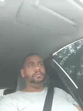 Snapshot of casadosafado15cm chatting on 10.18.25 casadosafado15cm online show from 10.18.25