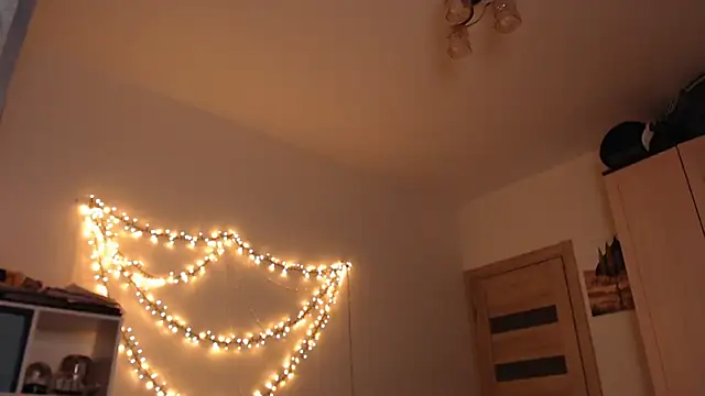 amber quell here online show from 03.06.25