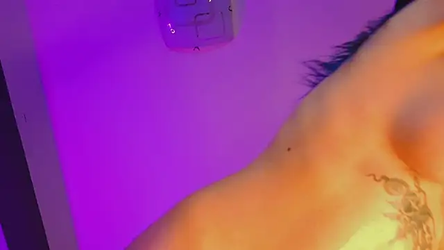 AriaVoss online show from 12.28.24