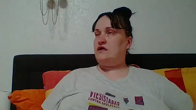 Snapshot of _squirty_cum_lady_ chatting on 06.17.26 squirty cum lady online show from 06.17.26