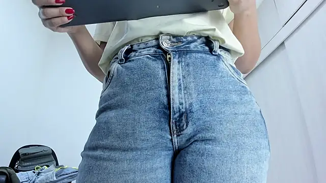 Amelia Debora Antonella online show from 02.23.26