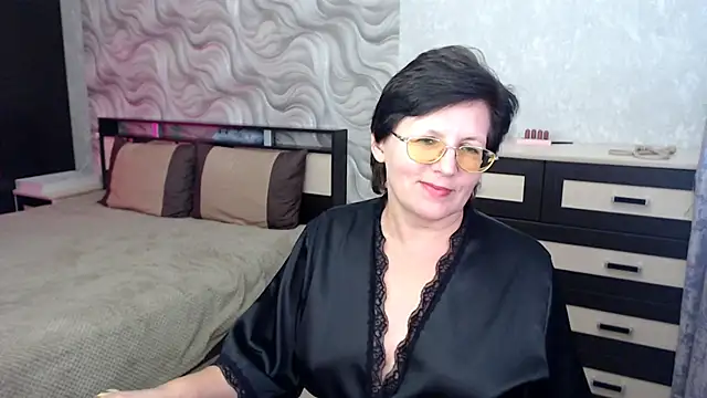 VitaCharm online show from 02.24.25