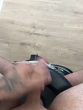 Snapshot of jaimelesexe85 chatting on 09.15.25 jaimelesexe85 online show from 09.15.25