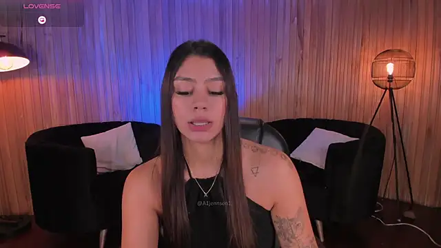 Snapshot of AllyJensen chatting on 06.29.26 AllyJensen online show from 06.29.26