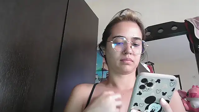 trianabell online show from 03.28.26