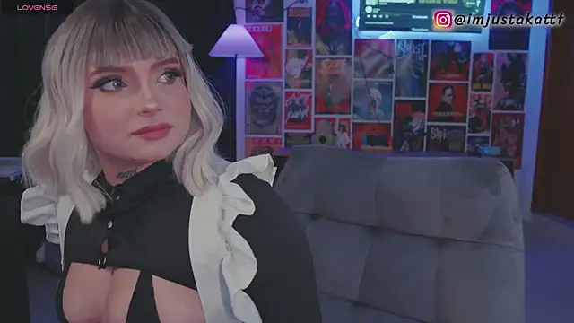 sensualkattt online show from 05.04.26