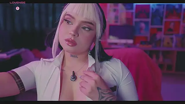 sensualkattt online show from 06.18.26