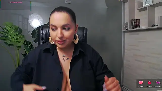 BustyAllyy online show from 08.05.26