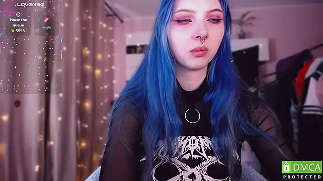 JustMeowGirl online show from 01.10.26