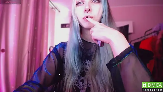 JustMeowGirl online show from 04.25.26