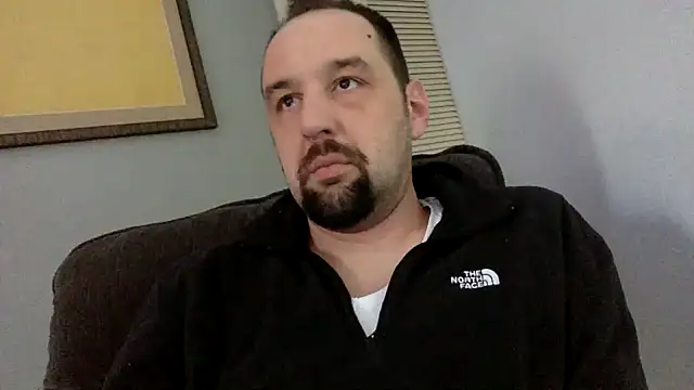 Snapshot of Kink_Master_Daddy chatting on 04.15.26 Kink Master Daddy online show from 04.15.26