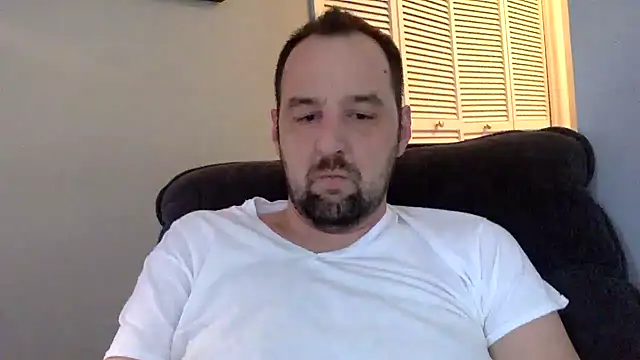 Snapshot of Kink_Master_Daddy chatting on 04.22.26 Kink Master Daddy online show from 04.22.26