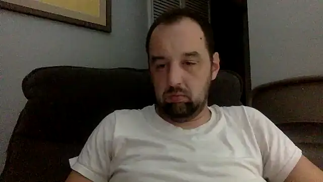 Snapshot of Kink_Master_Daddy chatting on 08.06.26 Kink Master Daddy online show from 08.06.26