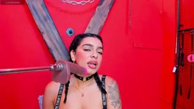 Foxy Assh  online show from 04.22.26
