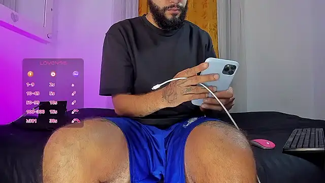 Snapshot of estiben_05 chatting on 01.15.26 estiben 05 online show from 01.15.26