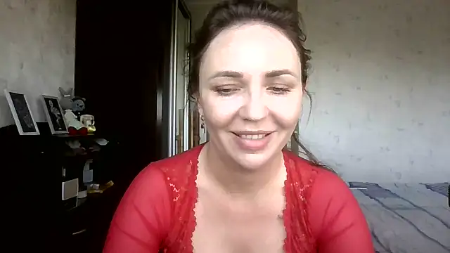 Snapshot of AngelinaLove28 chatting on 06.16.26 AngelinaLove28 online show from 06.16.26