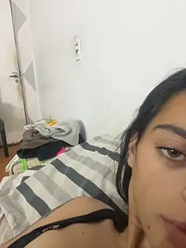 Snapshot of canderodrig777 chatting on 10.18.25 canderodrig777 online show from 10.18.25