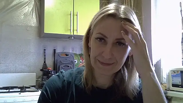 AshleyXHoney online show from 10.30.25