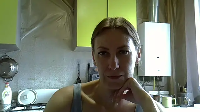 Snapshot of AshleyXHoney chatting on 05.25.26 AshleyXHoney online show from 05.25.26