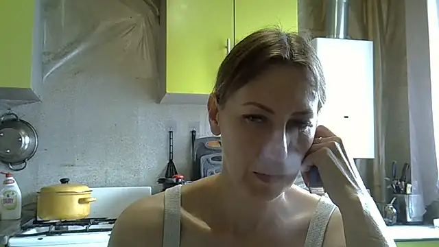 Snapshot of AshleyXHoney chatting on 05.28.26 AshleyXHoney online show from 05.28.26