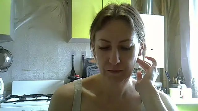 Snapshot of AshleyXHoney chatting on 06.02.26 AshleyXHoney online show from 06.02.26