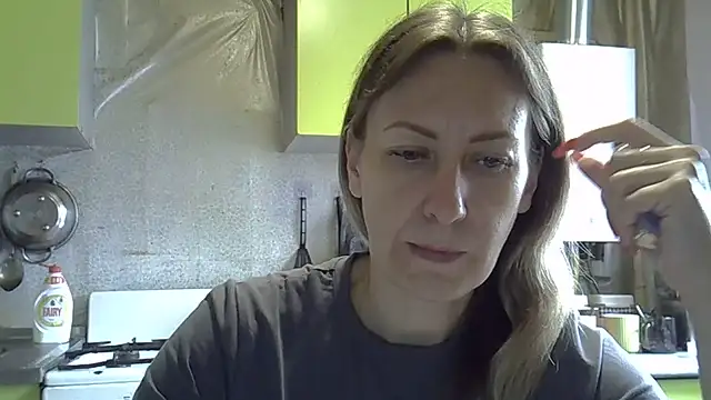 Snapshot of AshleyXHoney chatting on 06.15.26 AshleyXHoney online show from 06.15.26