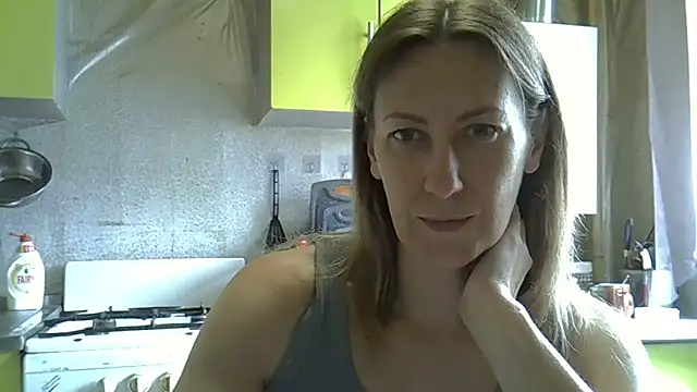 Snapshot of AshleyXHoney chatting on 06.18.26 AshleyXHoney online show from 06.18.26