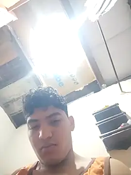 Snapshot of Guanin69jk chatting on 11.03.25 Guanin69jk online show from 11.03.25