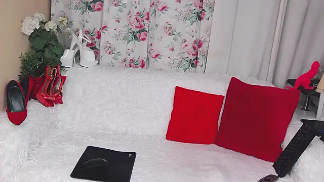 Snapshot of CandyBoobsDD chatting on 01.09.26 CandyBoobsDD online show from 01.09.26