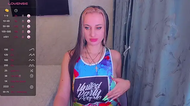 Snapshot of Cherry-Legenda chatting on 12.15.24 Cherry-Legenda online show from 12.15.24