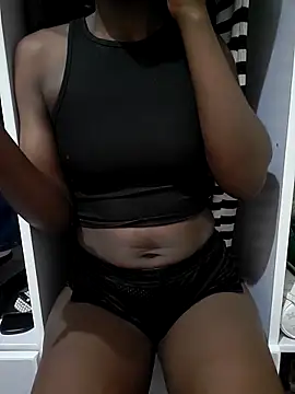 julietunderwoood online show from 11.06.25