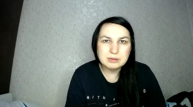 Snapshot of EvaBeautyX chatting on 12.10.24 EvaBeautyX online show from 12.10.24