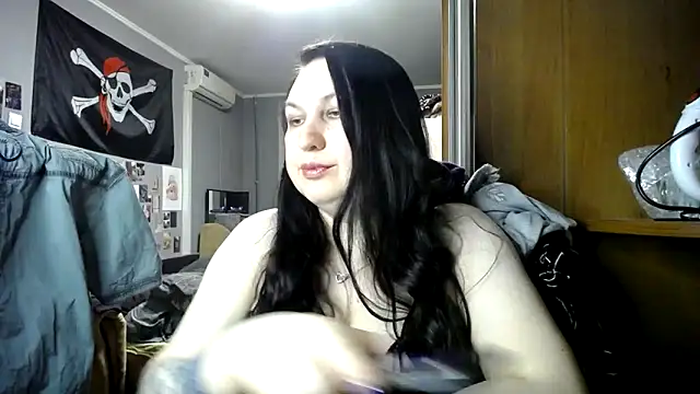 Snapshot of EvaBeautyX chatting on 02.19.26 EvaBeautyX online show from 02.19.26