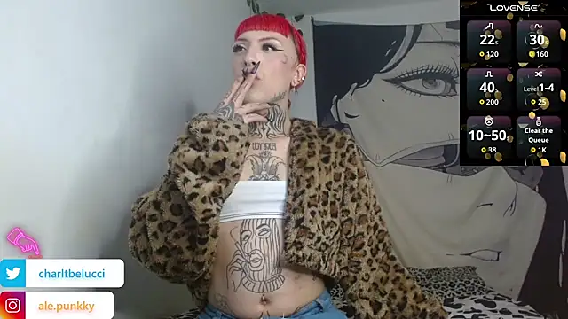 Snapshot of charlotbelucci_ chatting on 05.28.26 charlotbelucci online show from 05.28.26