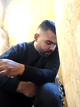 Snapshot of ListedLoin chatting on 01.23.25 ListedLoin online show from 01.23.25