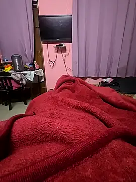 Snapshot of Loveboycurvy chatting on 12.27.24 Loveboycurvy online show from 12.27.24