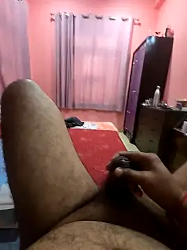 Snapshot of Loveboycurvy chatting on 11.03.25 Loveboycurvy online show from 11.03.25