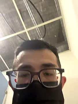 Snapshot of Stevenjt chatting on 10.02.25 Stevenjt online show from 10.02.25