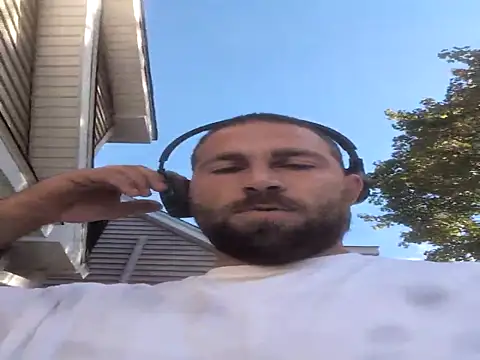 Snapshot of jwiththethickone413 chatting on 10.03.25 jwiththethickone413 online show from 10.03.25